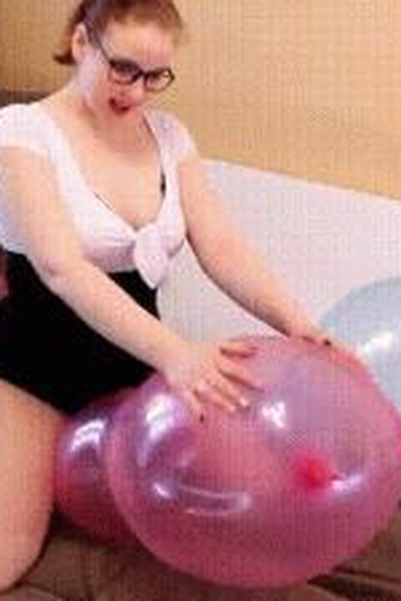 Experiment - Screenshot 1 of 4 - Balloon Fetish