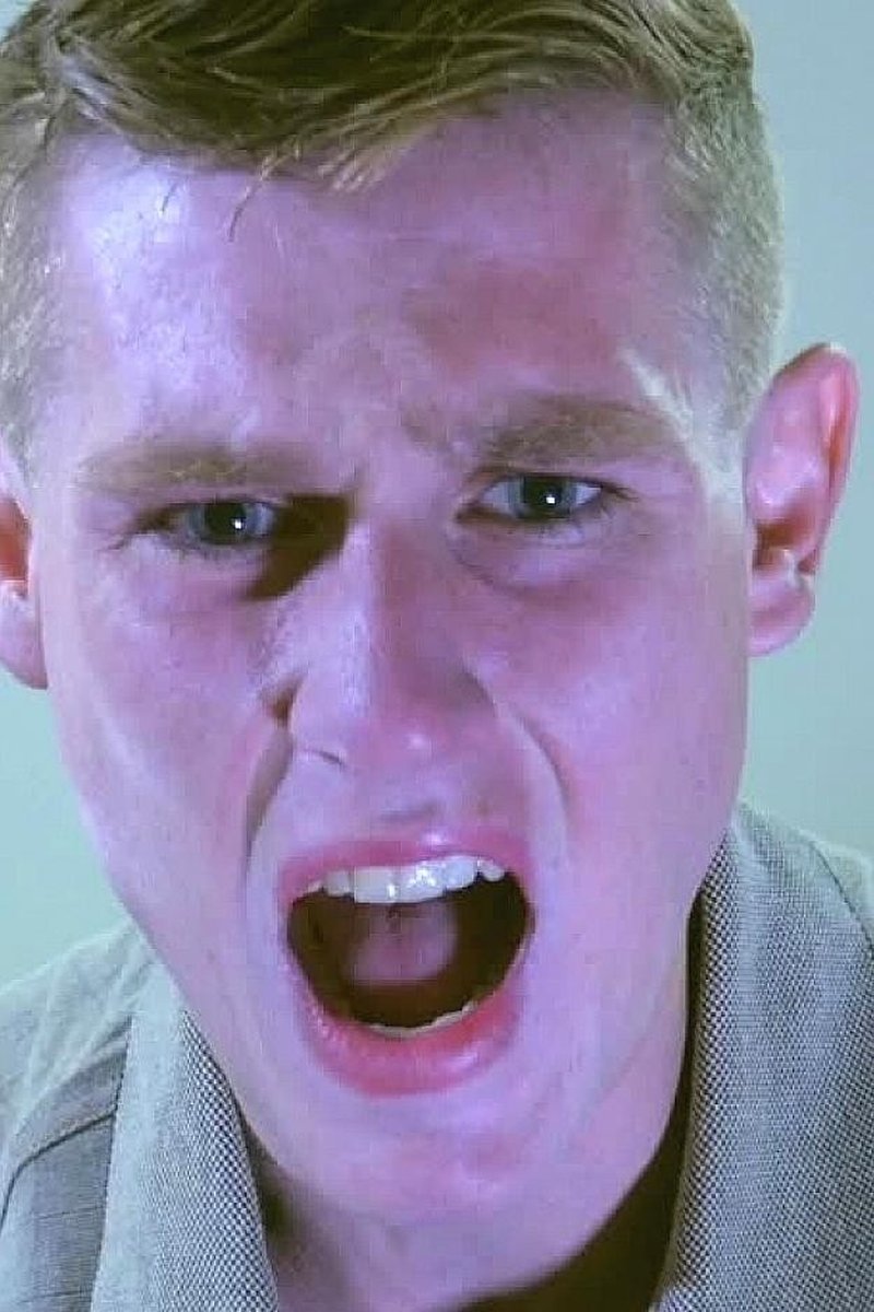 Get a Job - Screenshot 1 of 4 - Bent Over