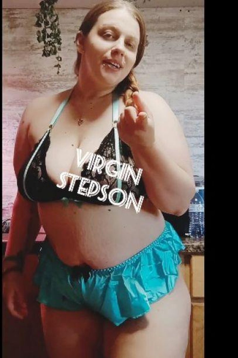 Virgin Step-Son - Screenshot 1 of 4 - Humiliation