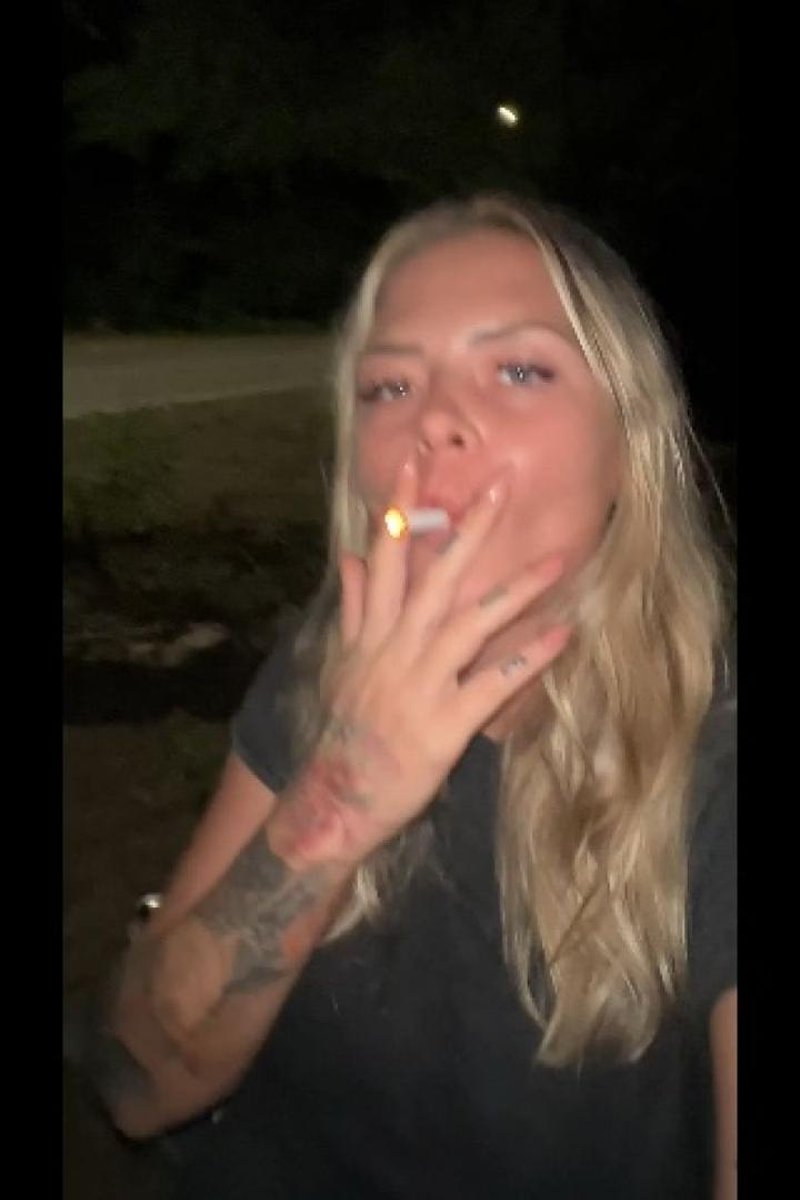 Littering 35 - Screenshot 1 of 4 - Big Tits