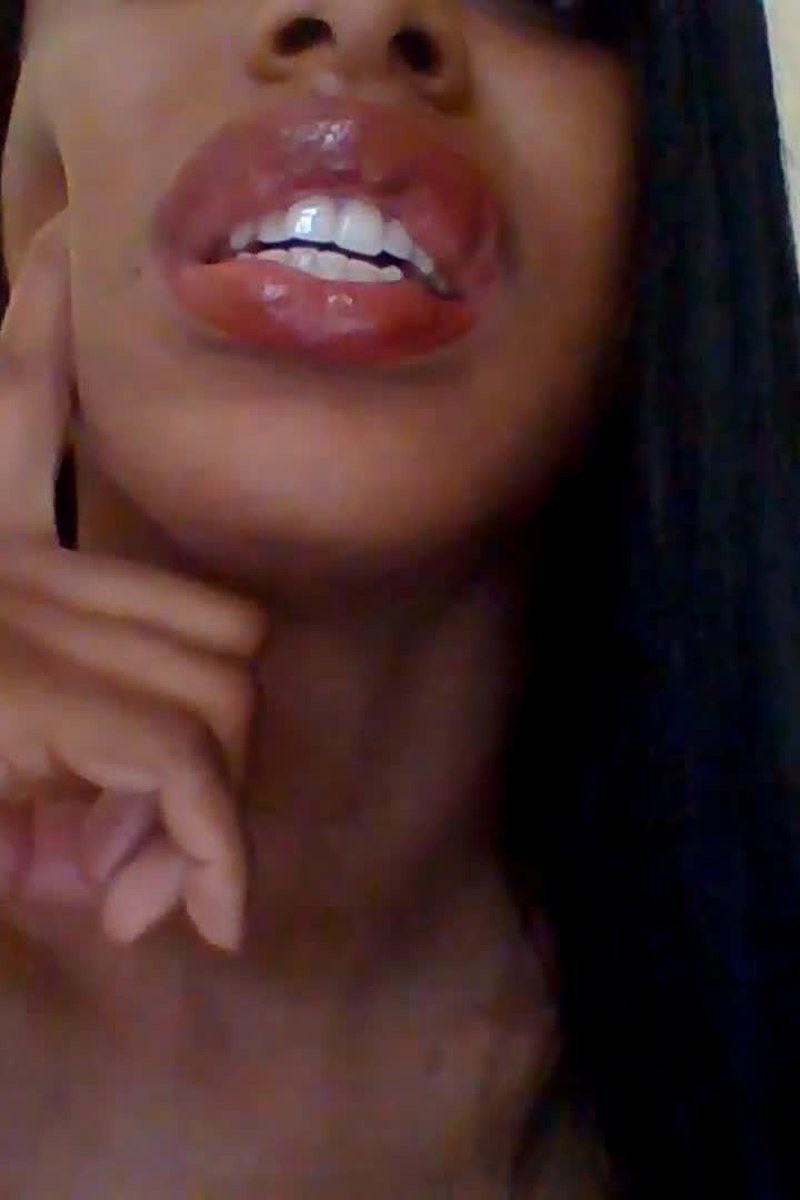 Seductive Lips - Screenshot 1 of 4 - Beautiful