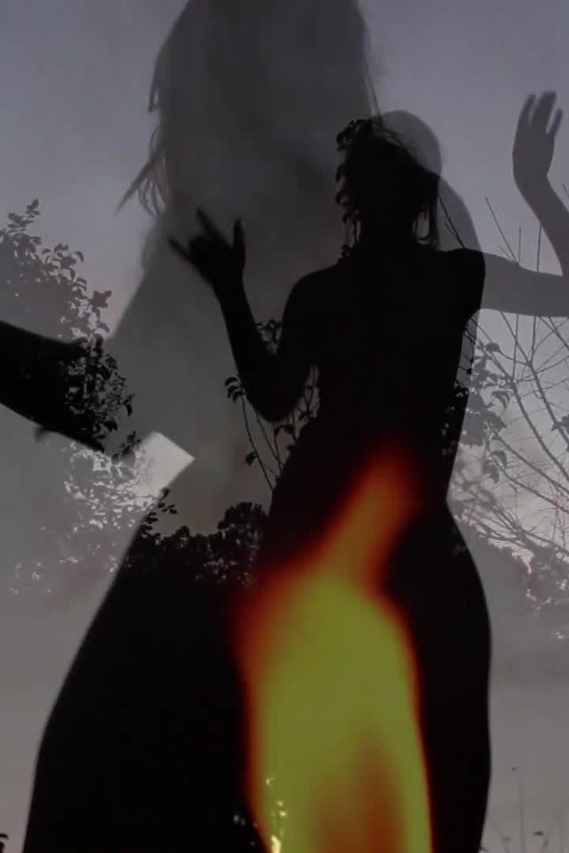 Shadow Spirit - Screenshot 1 of 4 - Dancing