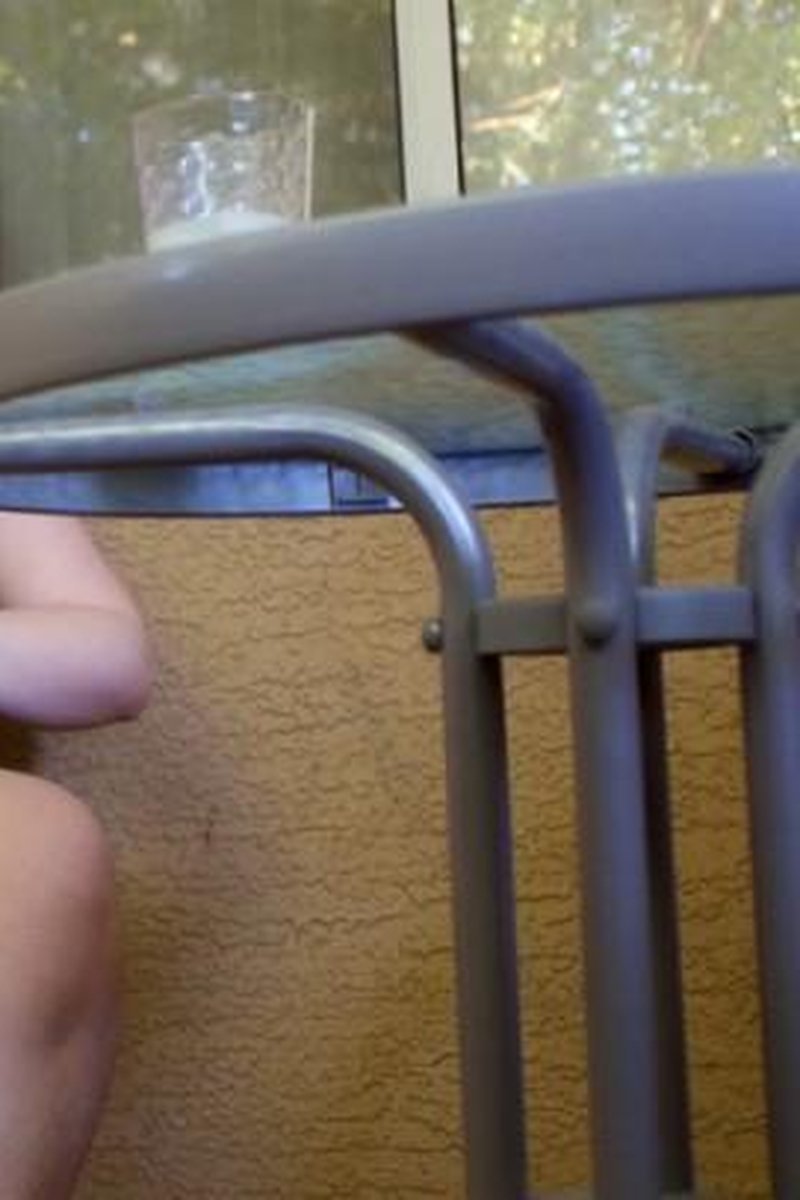Patio Play - Screenshot 1 of 4 - Fingering