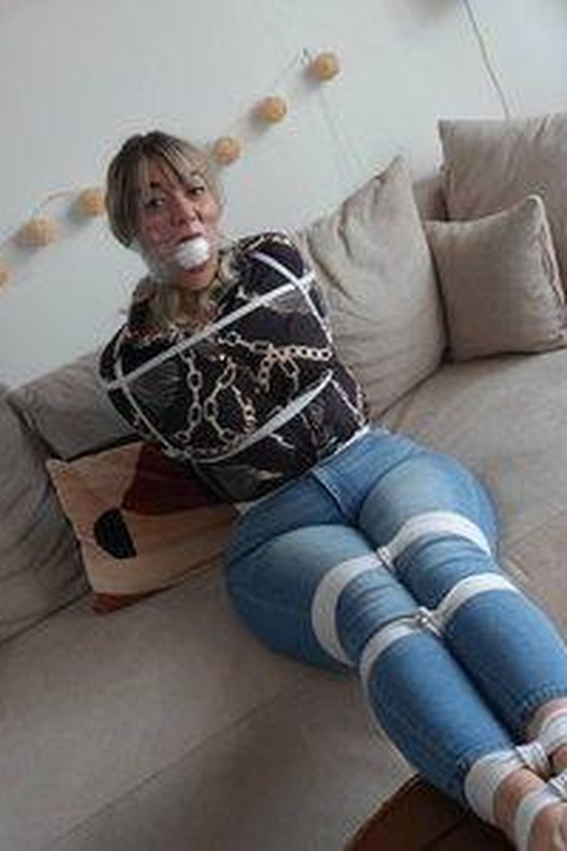 TP-clips4salefrenchbondage-the-french-girl-the-stepmother-bound-and-gagged