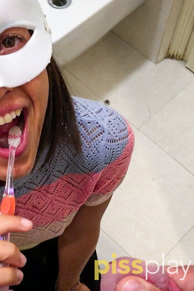 Teeth Brushing - Screenshot 1 of 4 - Cumshot