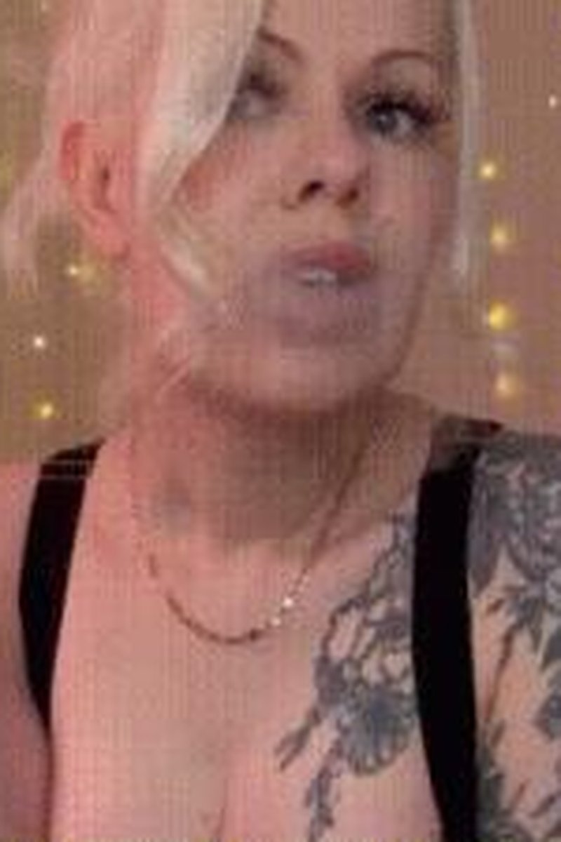 Vaping Bundle - Screenshot 1 of 4 - Foot Fetish