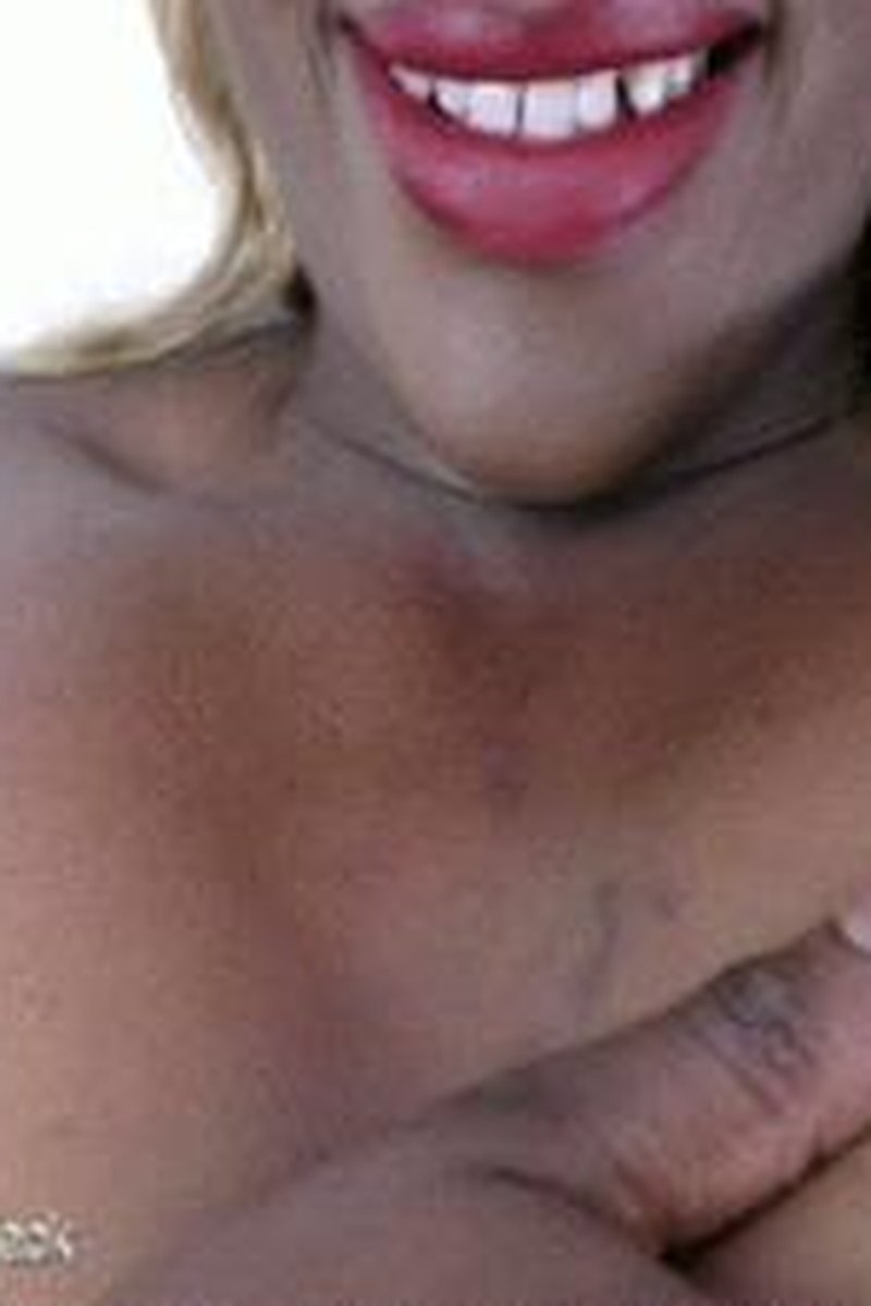 Loser For Mistress Ava Black For Life - Screenshot 1 of 4 - Femdom