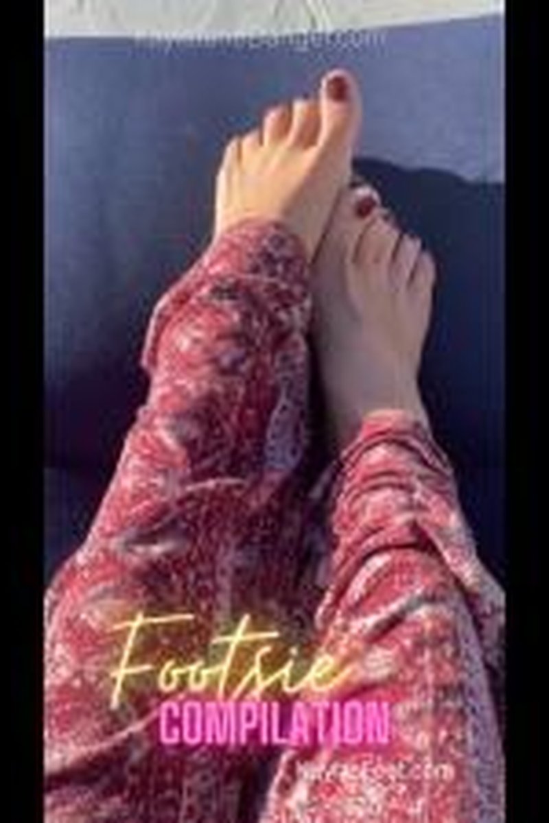 Ultimate Footsie Compilation - Screenshot 1 of 4 - Bathroom