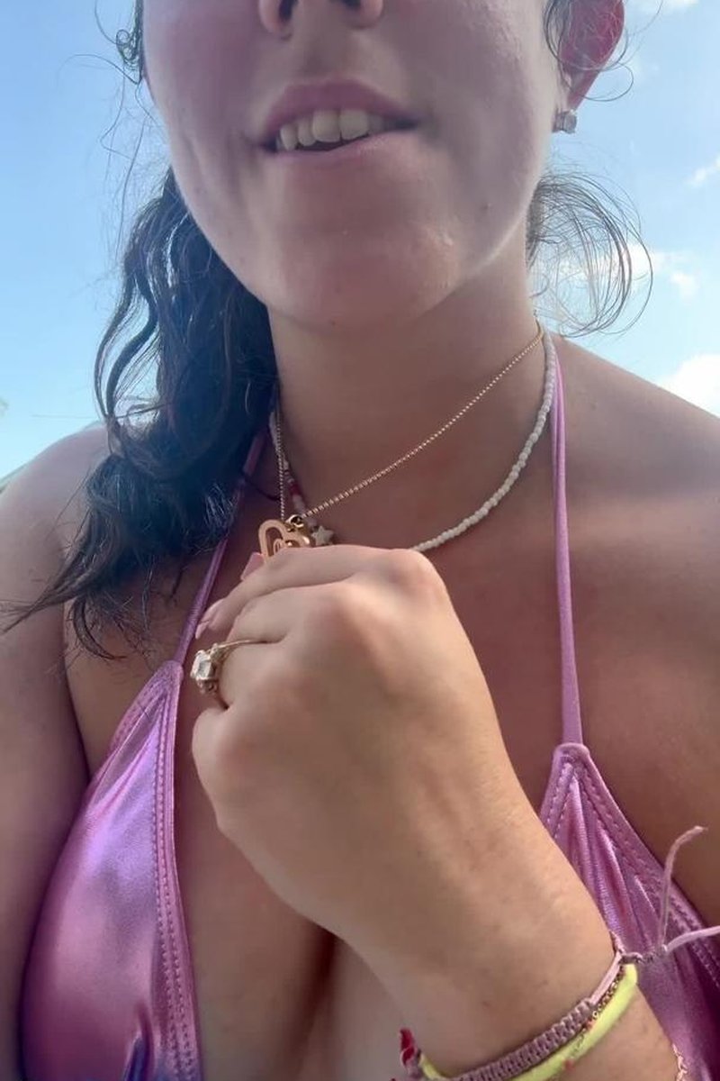 TP-iwantclipsdiamondanii-hot-girl-summer-simp