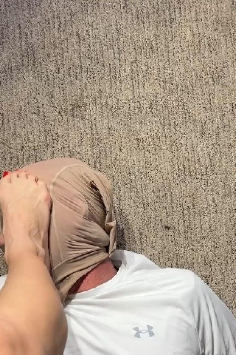 Footstool Gets To Smelly Stinky Feet Before Getting Stomped - Screenshot 1 of 4 - Foot Fetish