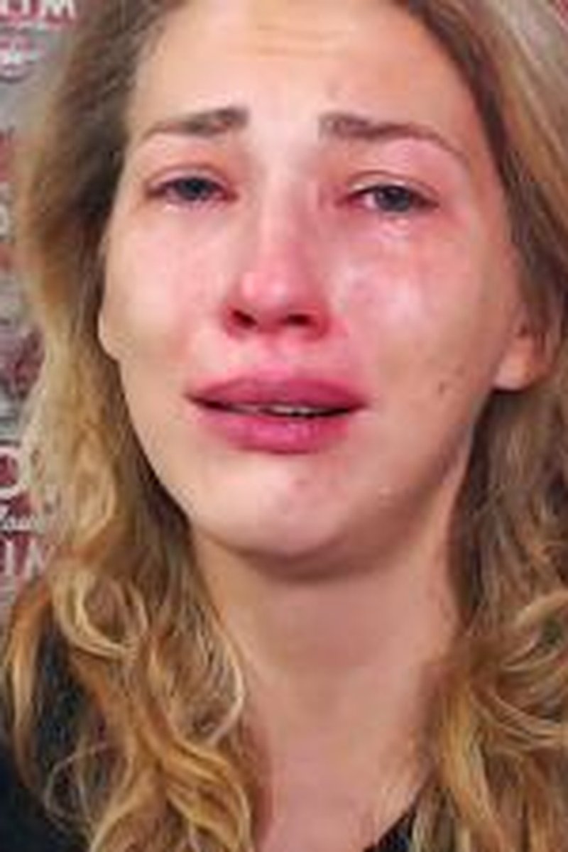 Crying - Screenshot 1 of 4 - Face Fetish