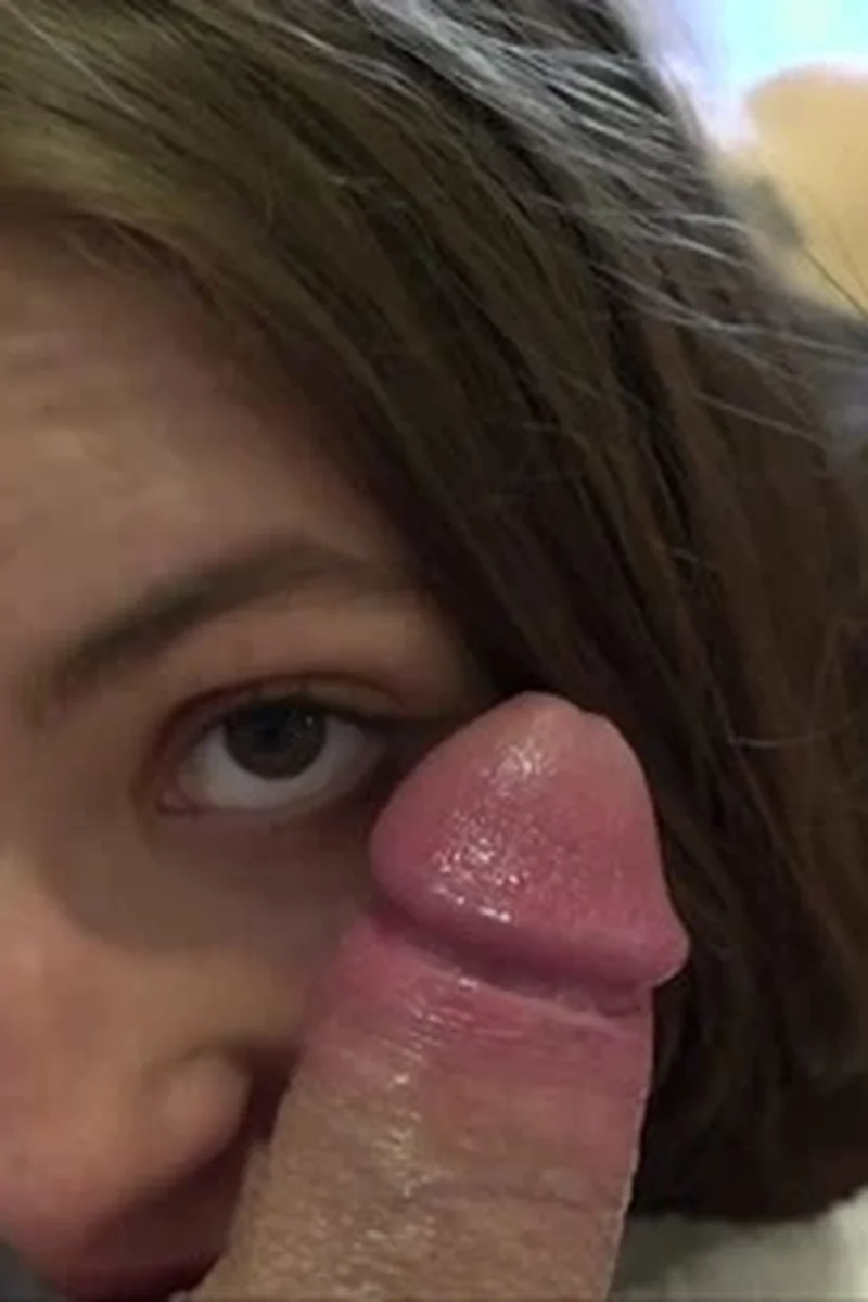 Atlantis Deep - Screenshot 1 of 4 - Blowjob