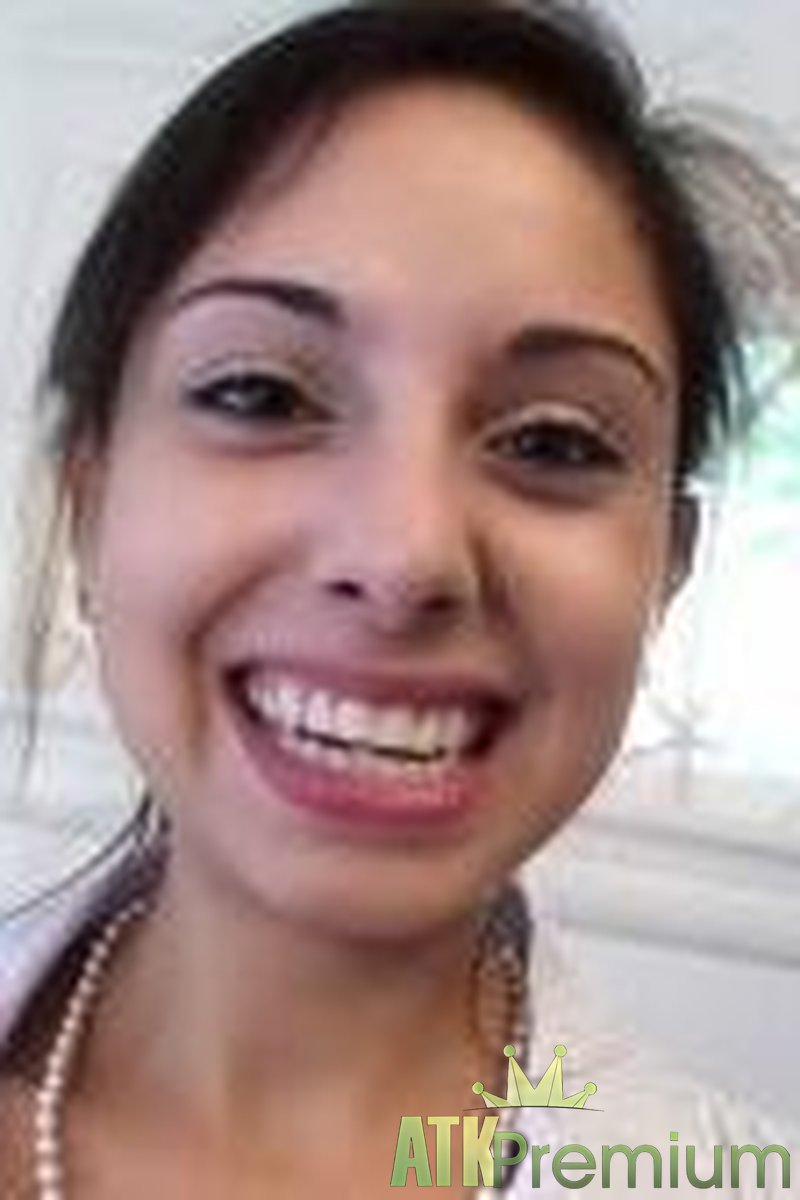 Trinity St Clair - Masturbation - Screenshot 1 of 4 - Brown Hair