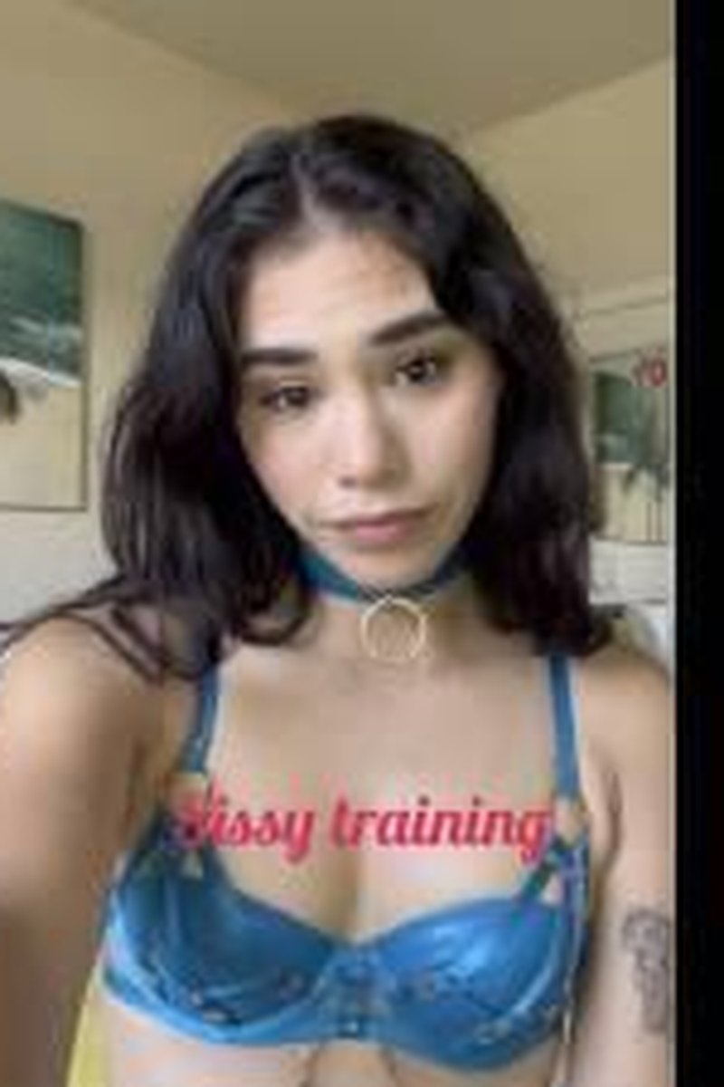 Sissy Training - Screenshot 1 of 4 - Sissification