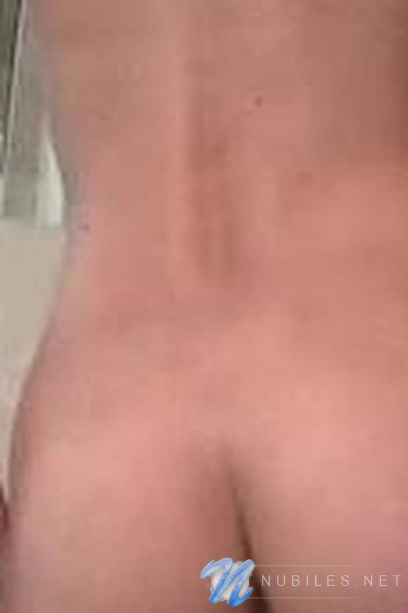 Dildofuck - Screenshot 1 of 4 - Big Nipples