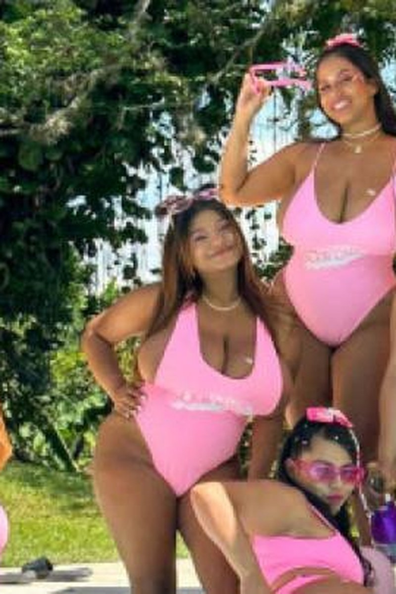 Barbies - Screenshot 1 of 4 - Ass Fetish