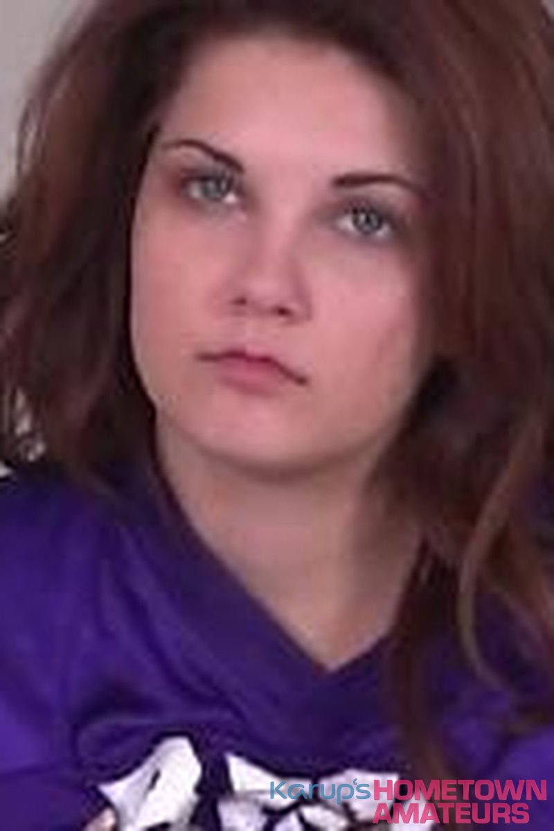 Henley - Screenshot 1 of 4 - Henley Hart