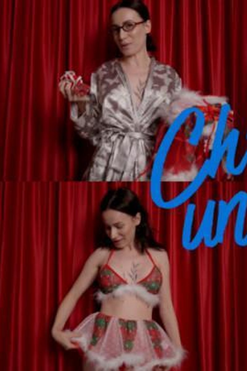 Christmas Uniforms - Screenshot 1 of 4 - Babes