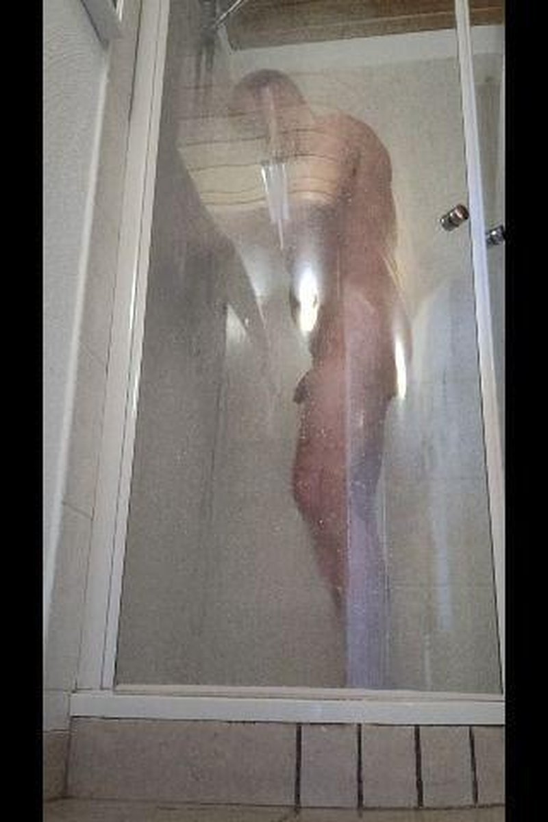 Shower - Screenshot 1 of 4 - Ass Fetish