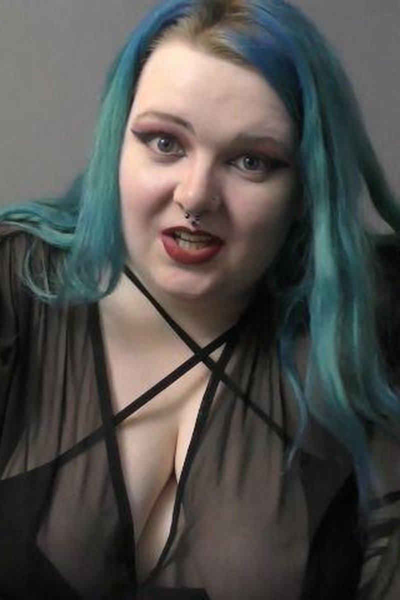 Himbofication - Screenshot 1 of 4 - Goth