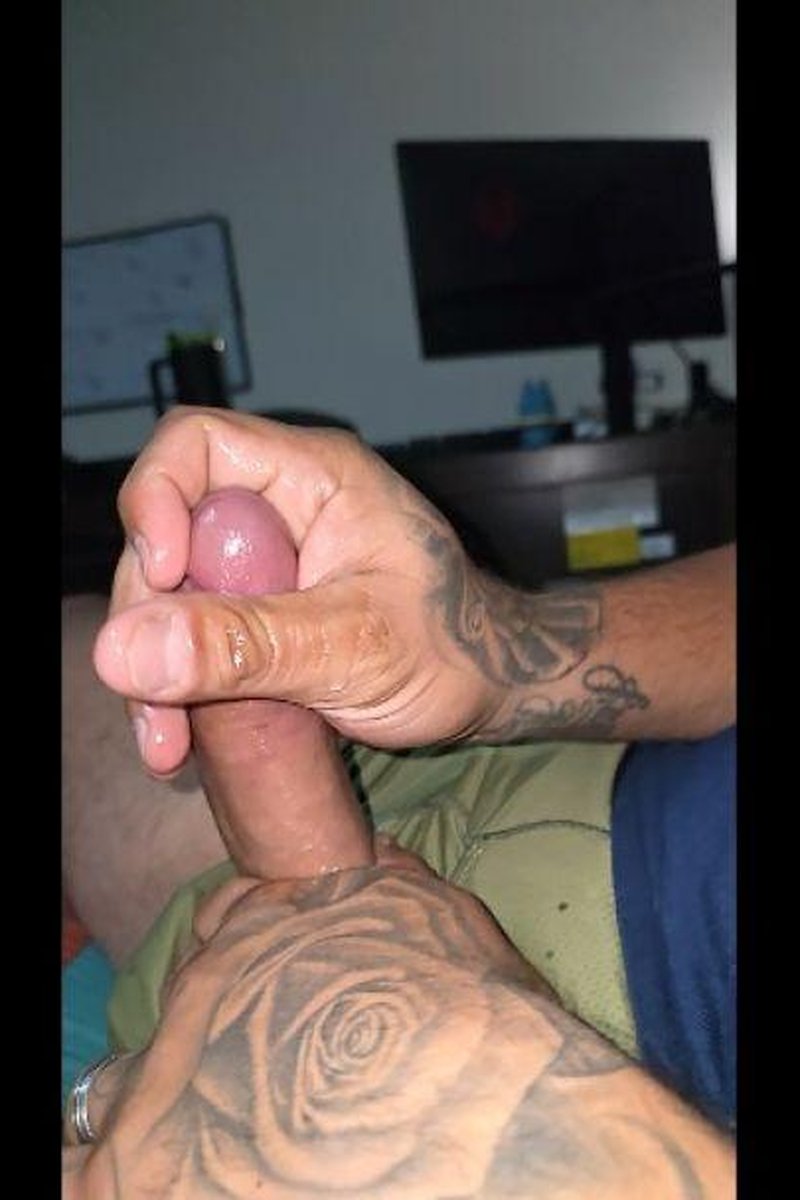 Slow Stroking - Screenshot 1 of 4 - Bitch