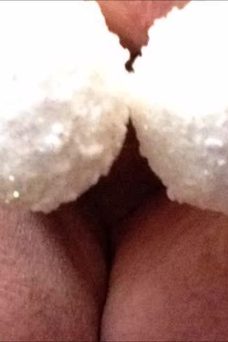 Baubles - Screenshot 1 of 4 - Bitch