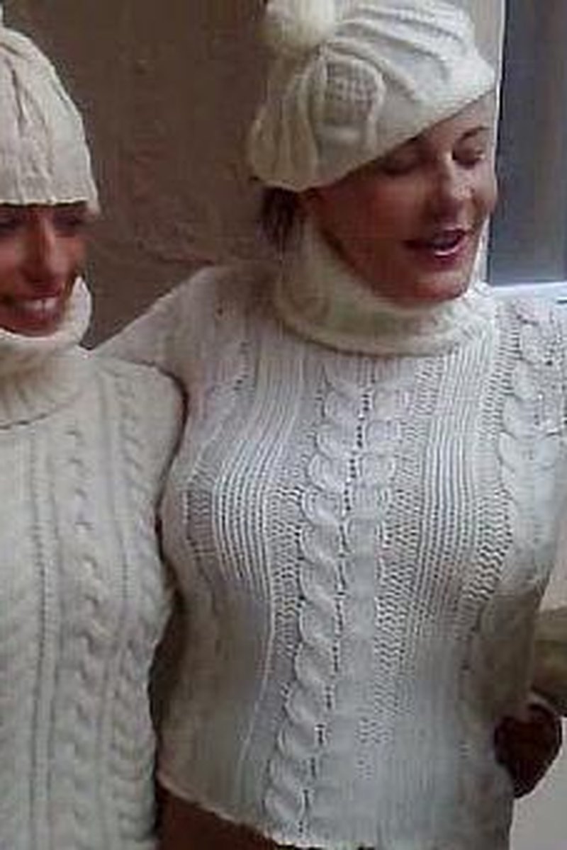 Sweater Teaser - Screenshot 1 of 4 - Behind The Scenes