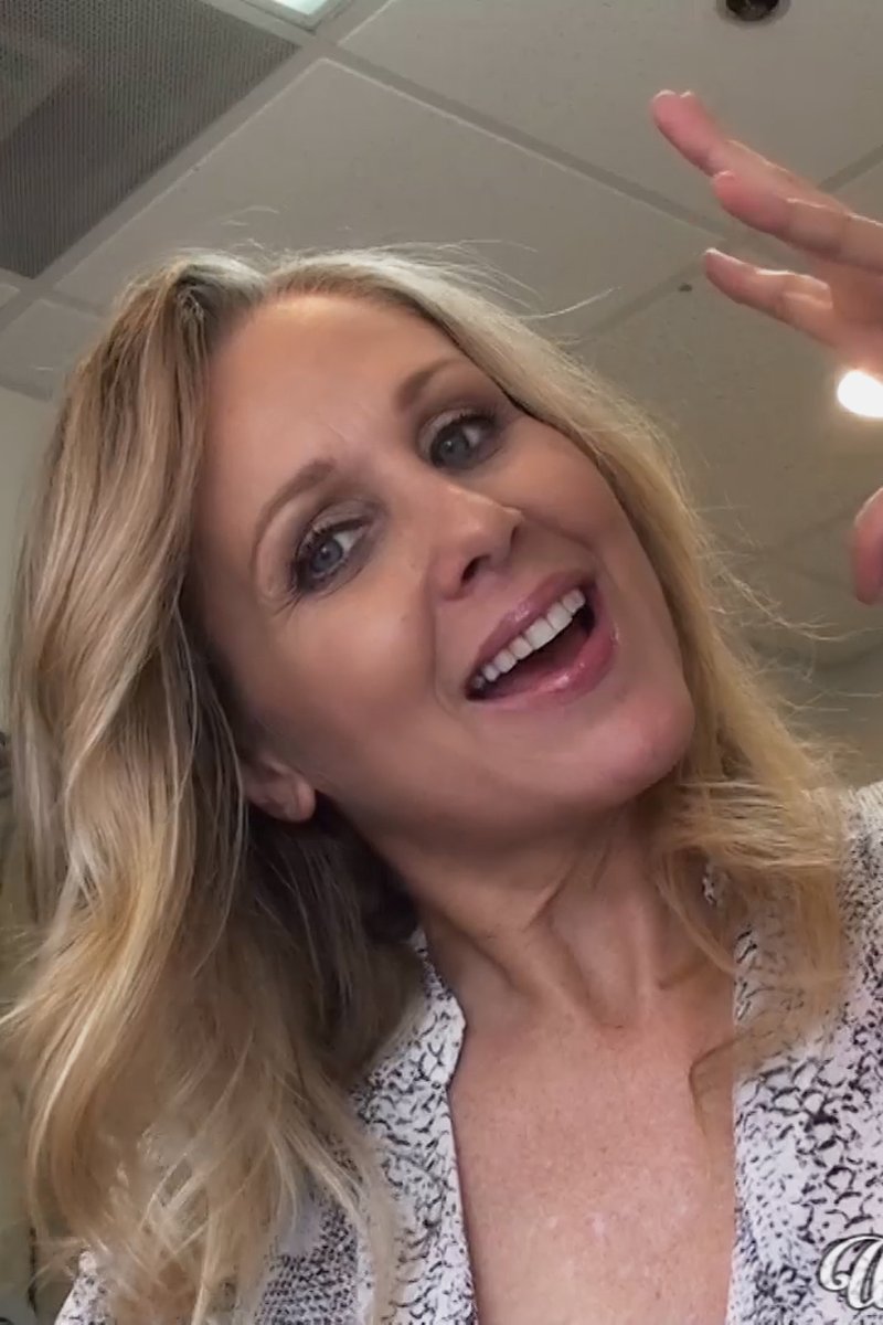 Botox - Screenshot 1 of 4 - Behind The Scenes