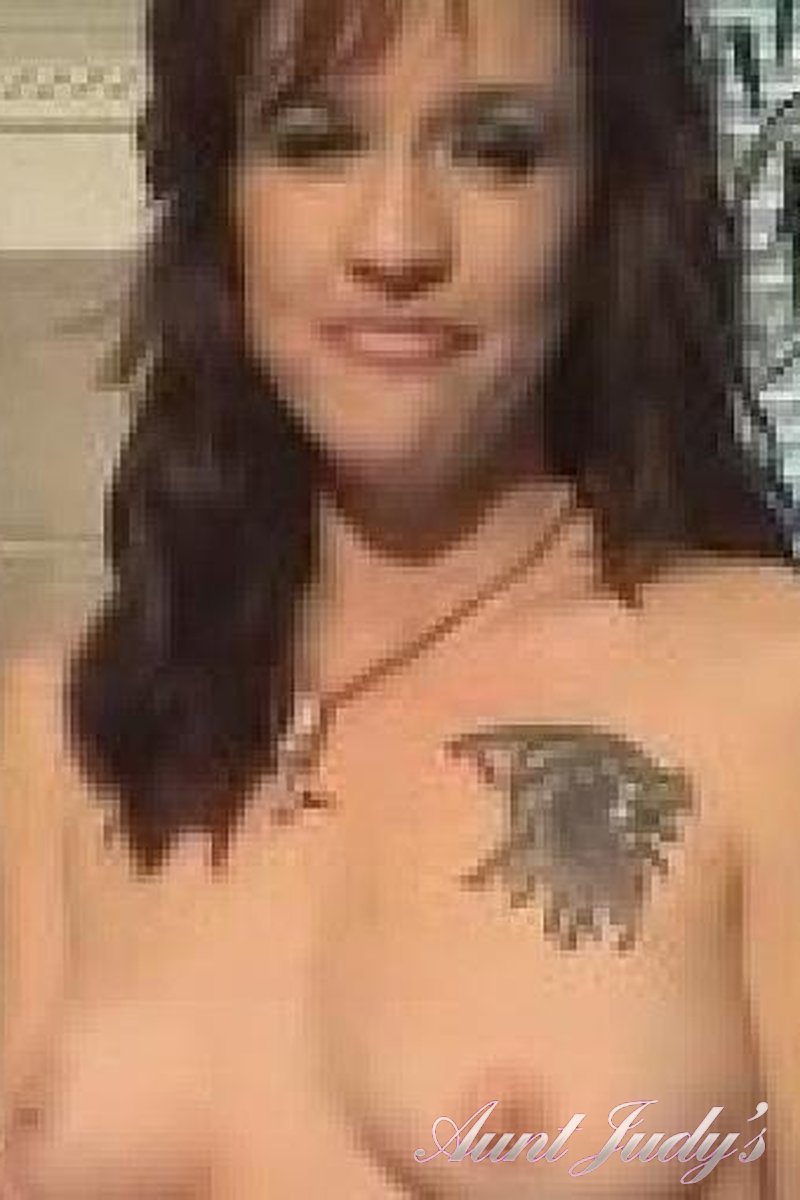 4 Clips - Screenshot 1 of 4 - Heather Hea040