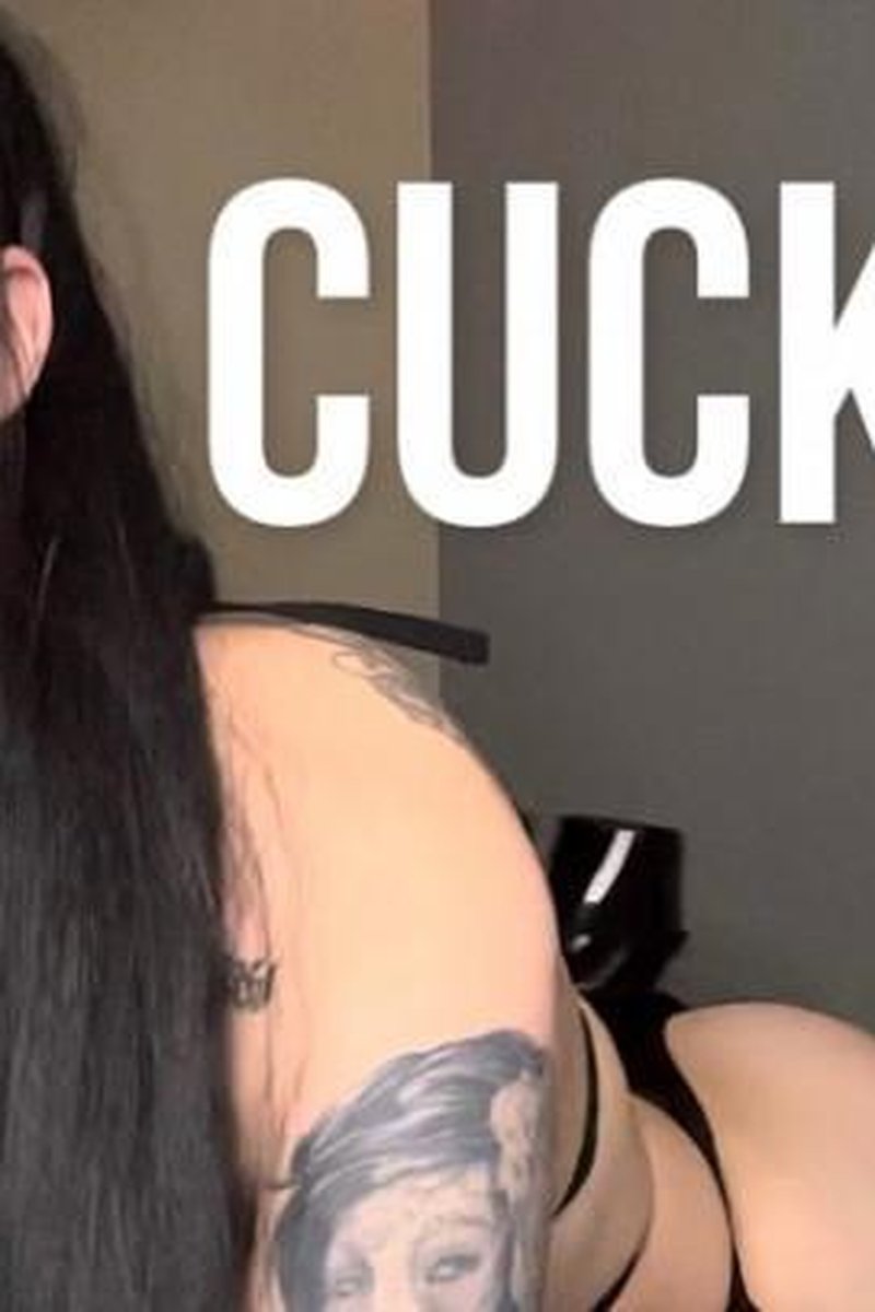 Suck And Cuck: POV SPH Blowjob - Screenshot 1 of 4 - Blowjob
