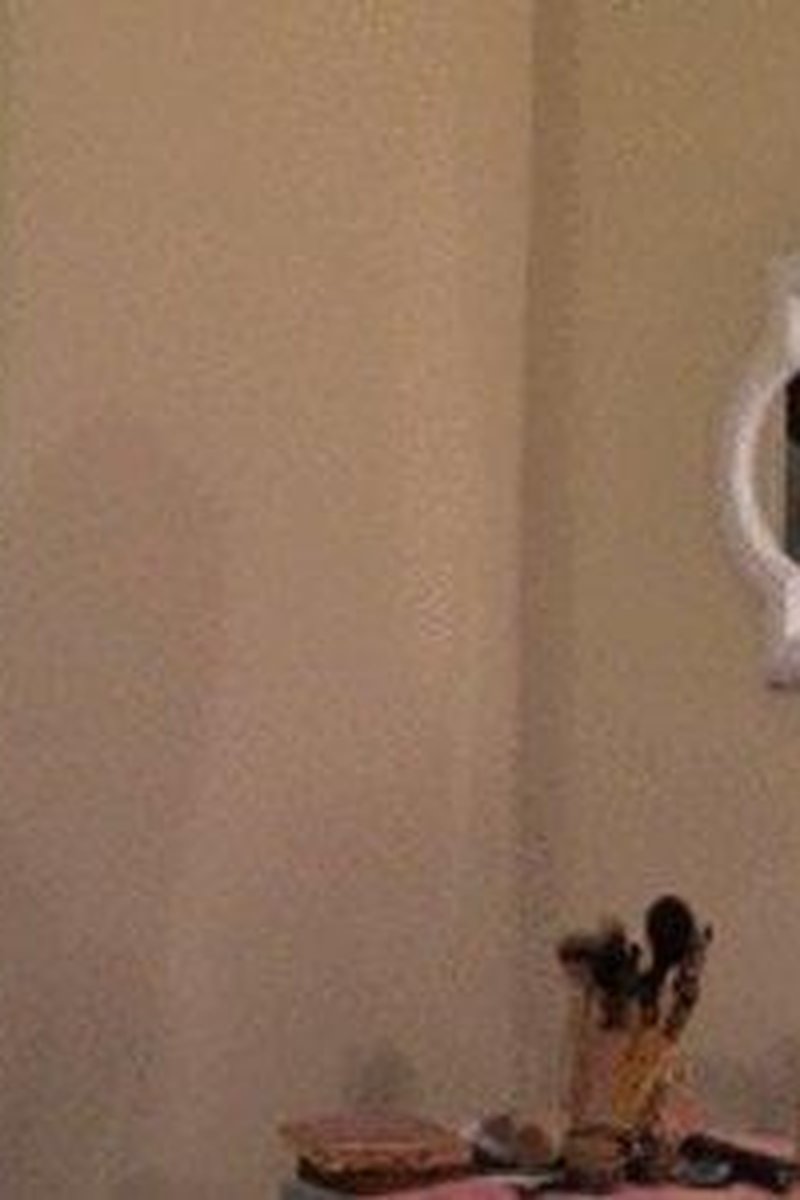 Sissy Boy Feminization Makeup Tutorial - Screenshot 1 of 4