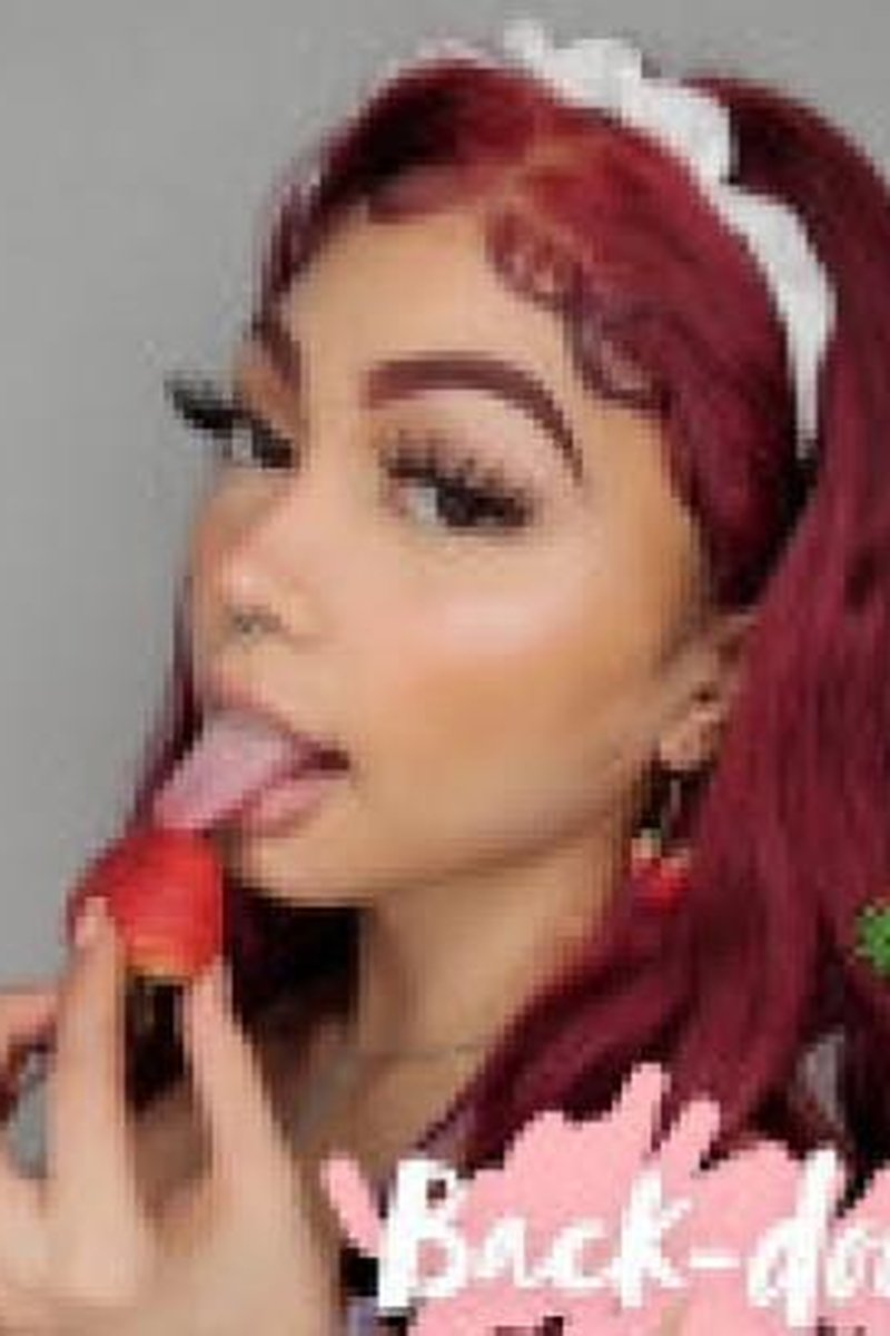 Back-Door Berry Blast - Screenshot 1 of 4 - Anal
