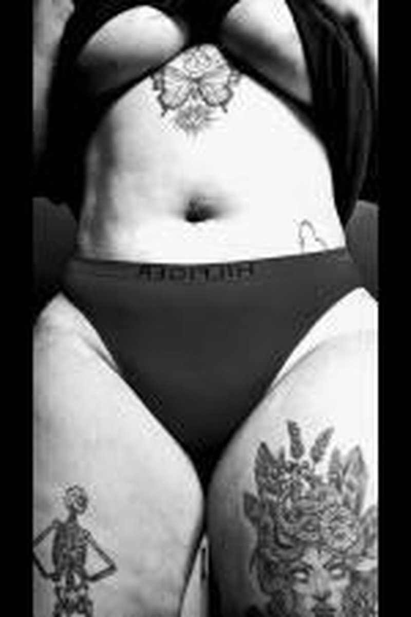 Ass In B&W - Screenshot 1 of 4 - Ass Worship