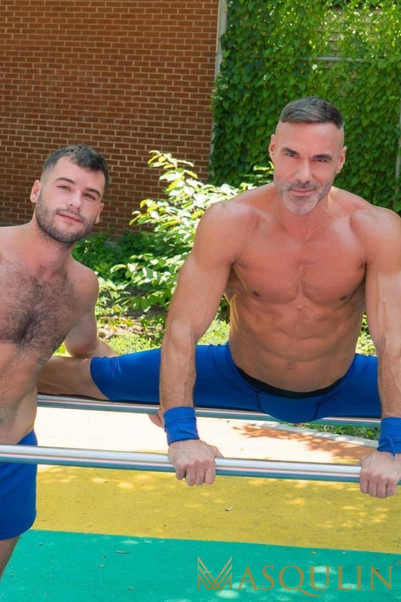 Gymnasts - Screenshot 1 of 4 - Anal
