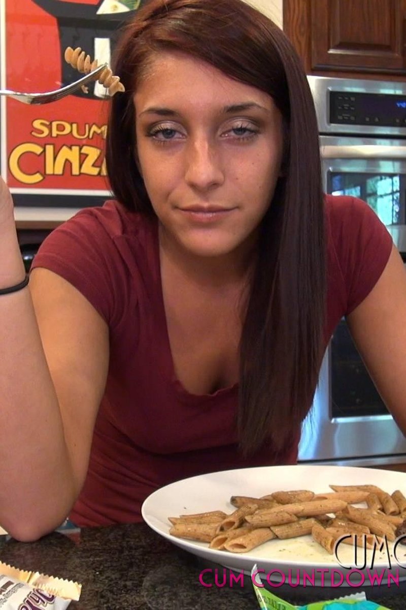 Dinner with Mischa - Screenshot 1 of 4