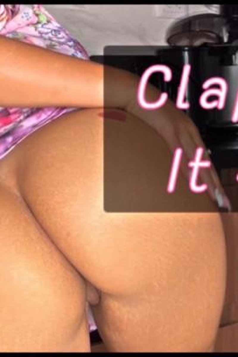 Clapping It for You - Screenshot 1 of 4 - Ass Fetish