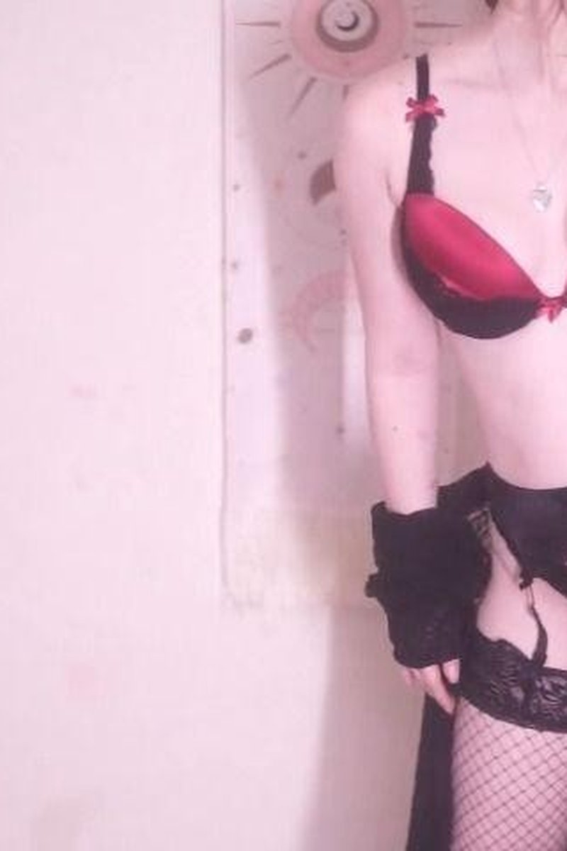 Friendzone Cuckold Roleplay - Screenshot 1 of 4 - Cuckolding