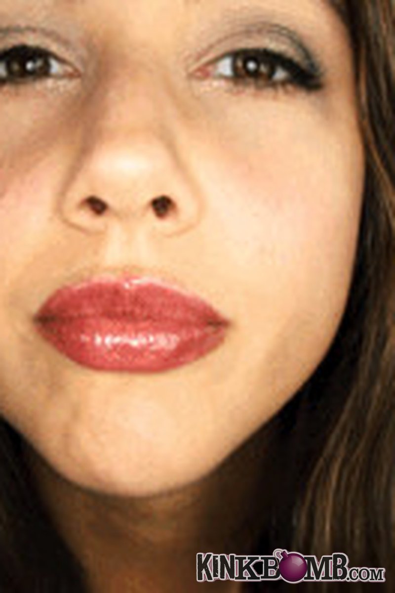 Ceara Lynch: Devoured - Screenshot 1 of 4 - Ceara Lynch