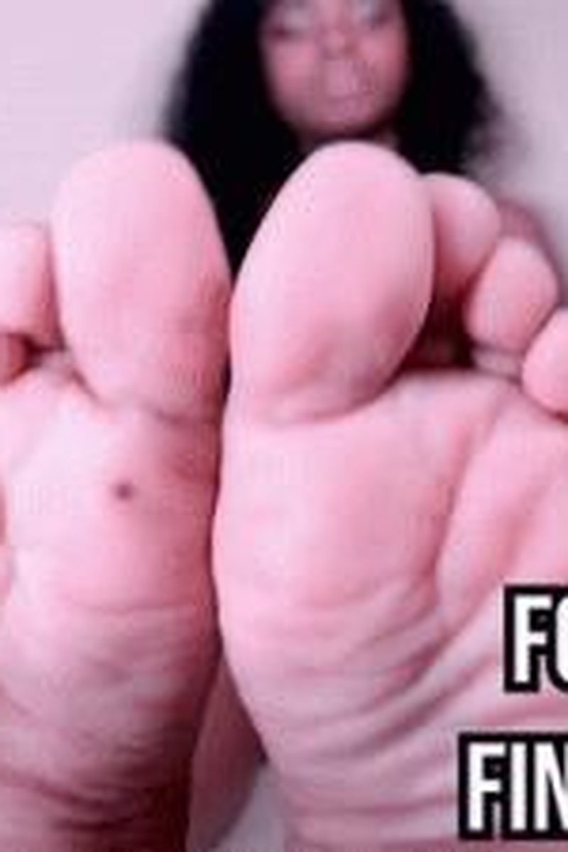 Finfoot Slave - Screenshot 1 of 4 - Foot Fetish