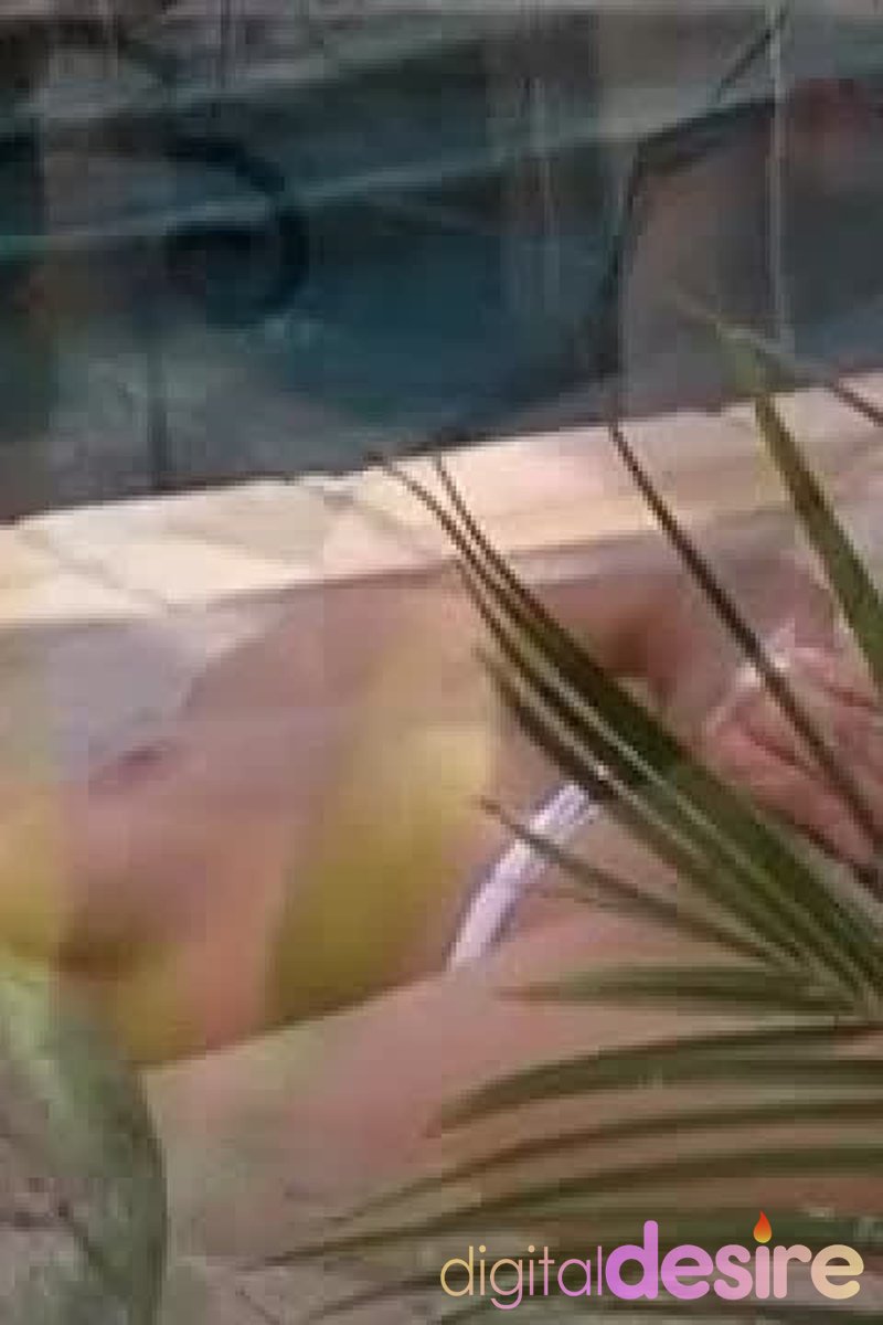 Celeste Star - Screenshot 1 of 4 - Babes
