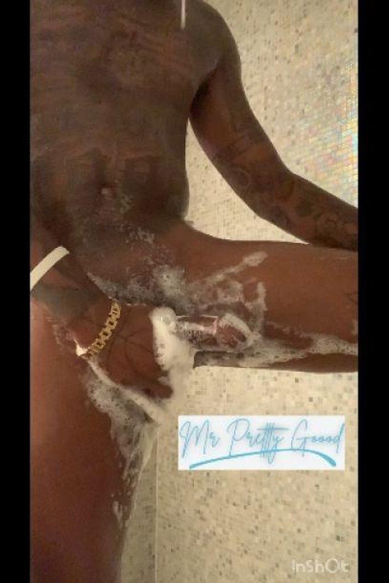 Shower King Scene 2 - Screenshot 1 of 4 - BBC