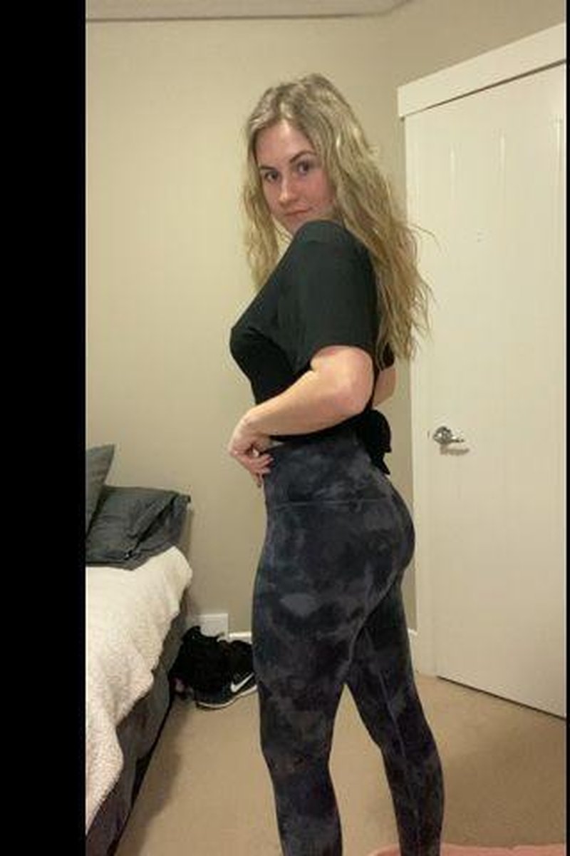 Strip Tease - Screenshot 1 of 4 - Blonde Hair (Female)