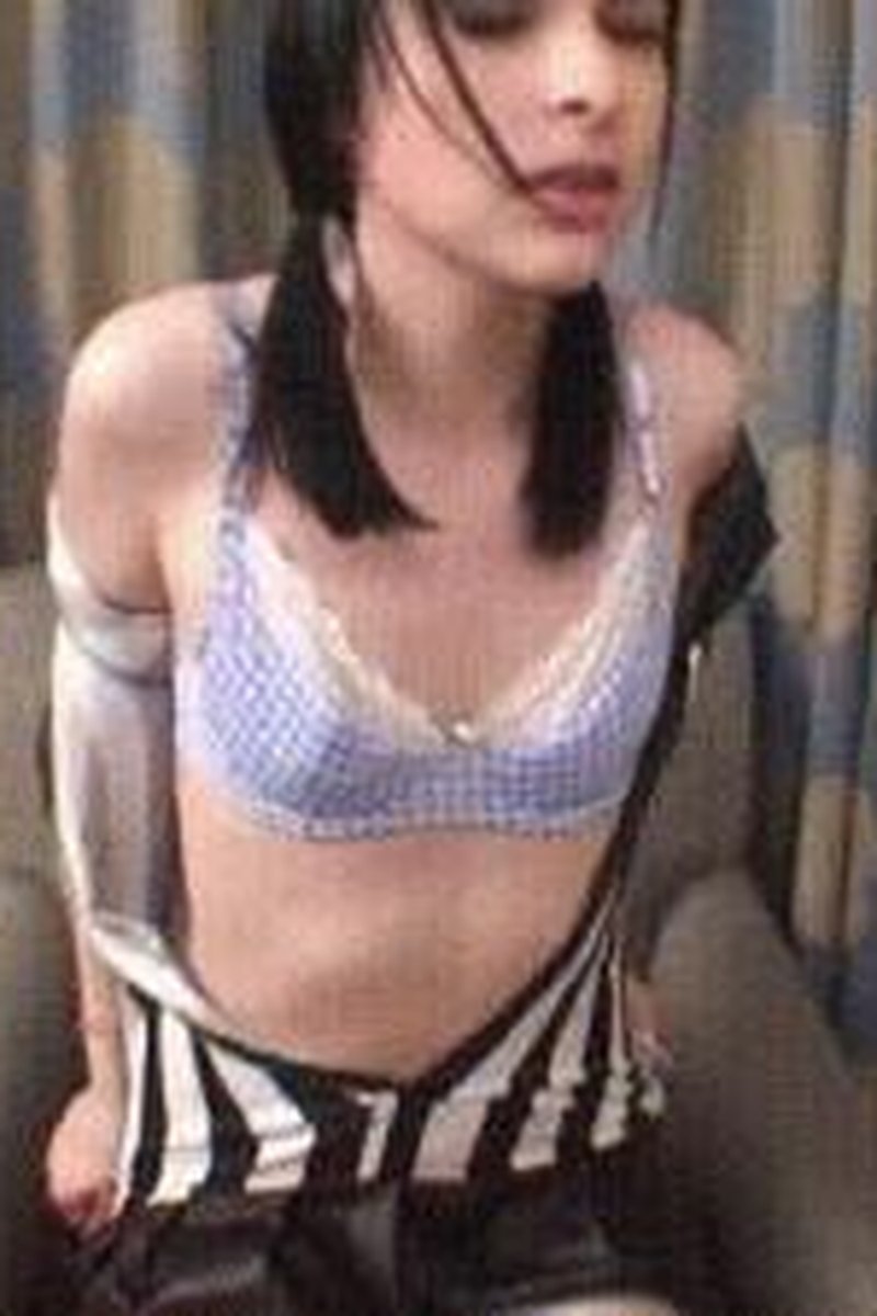 Bailey Jay: Slutty Referee - Screenshot 1 of 4 - Adorable