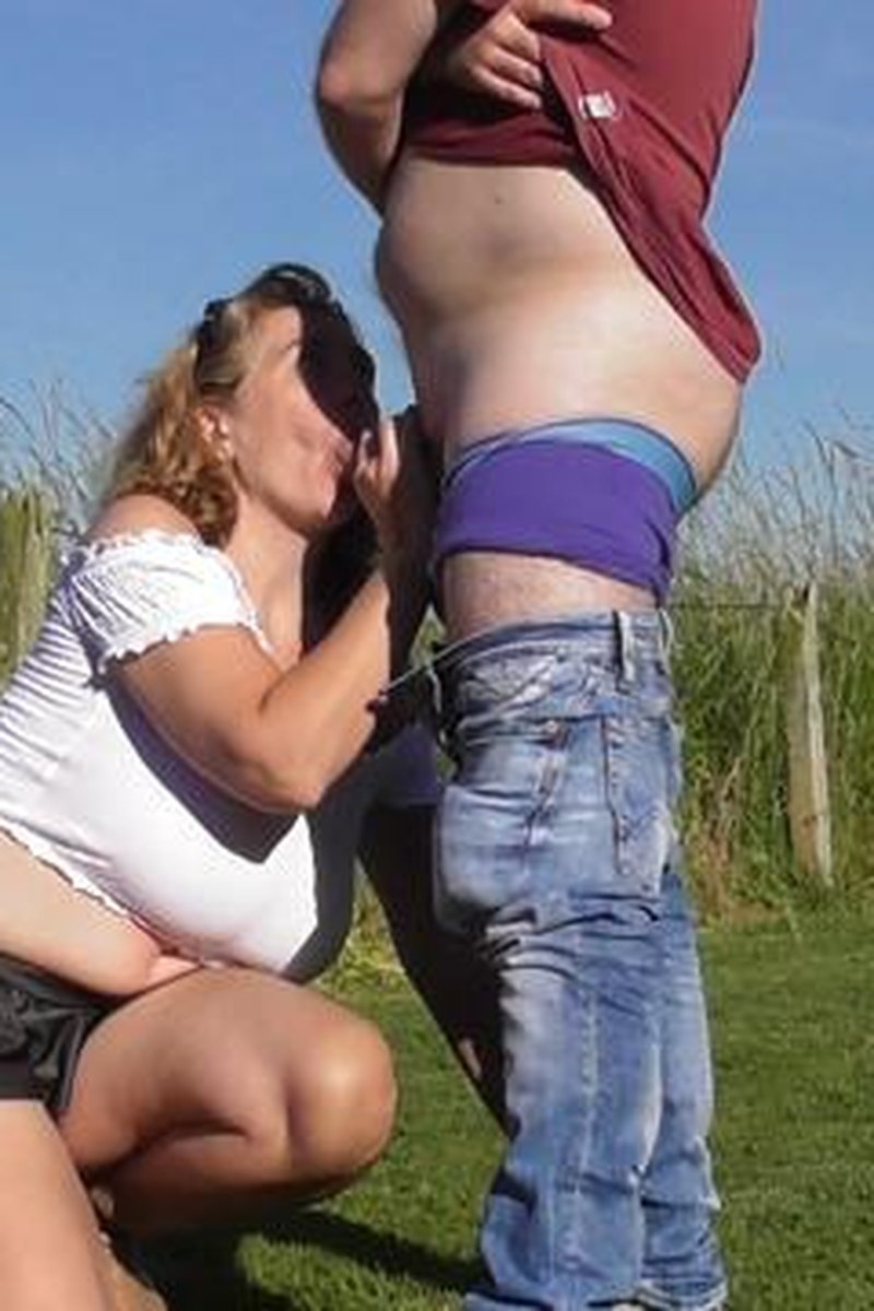 Outdoor Fucking & Creampie - Screenshot 1 of 4 - Big Tits