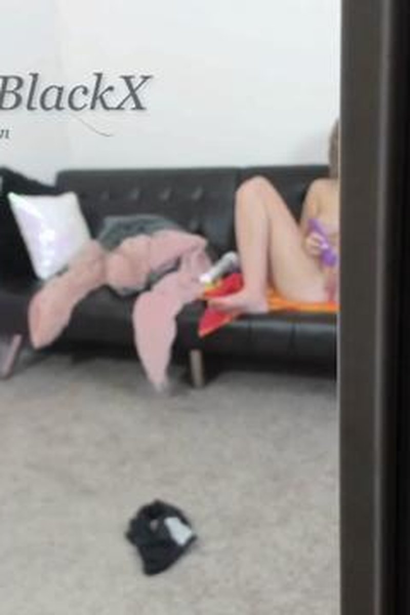 Peeping Tom - Screenshot 1 of 4 - 69