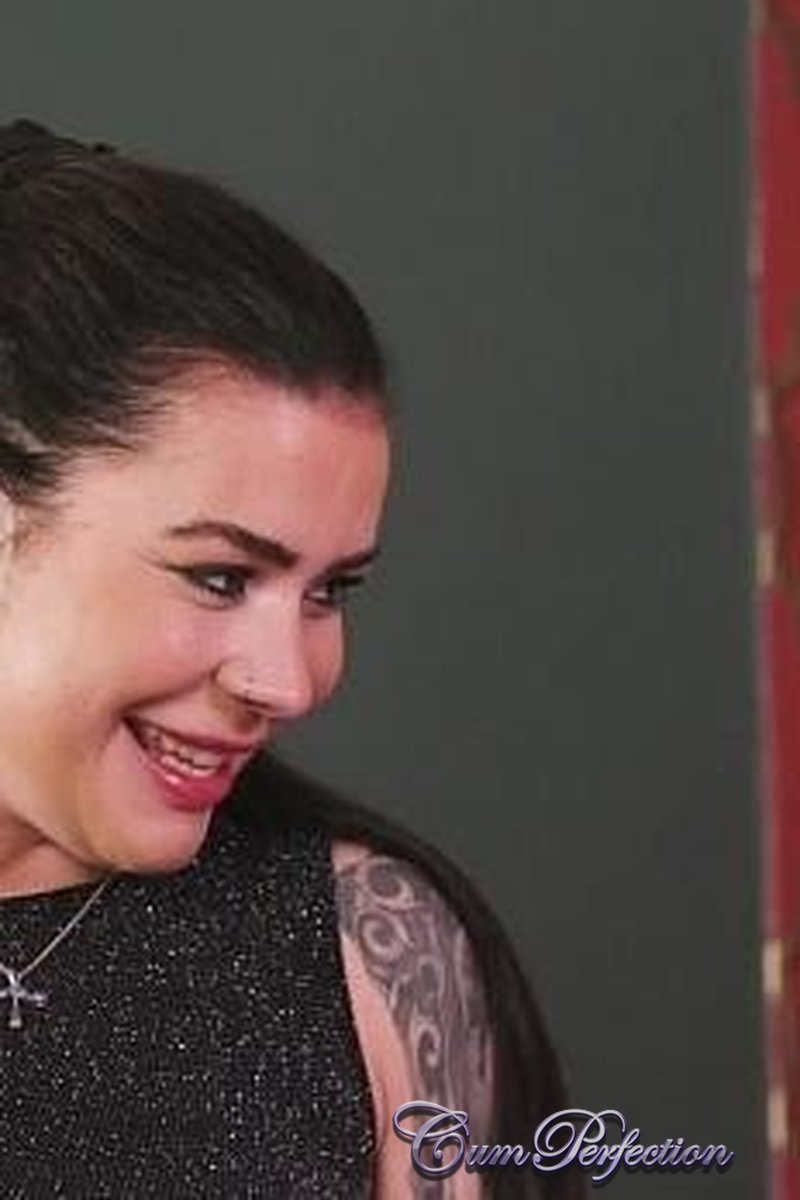 Private Dance - Screenshot 1 of 4 - Behind The Scenes