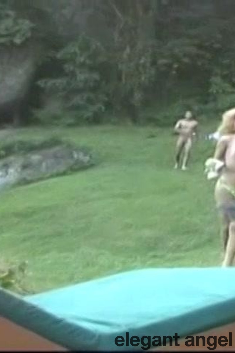 Transposed in Brazil 2 - Scene 6 - Screenshot 1 of 4