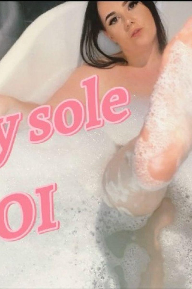 Soapy Sole JOI - Screenshot 1 of 4 - Bathroom