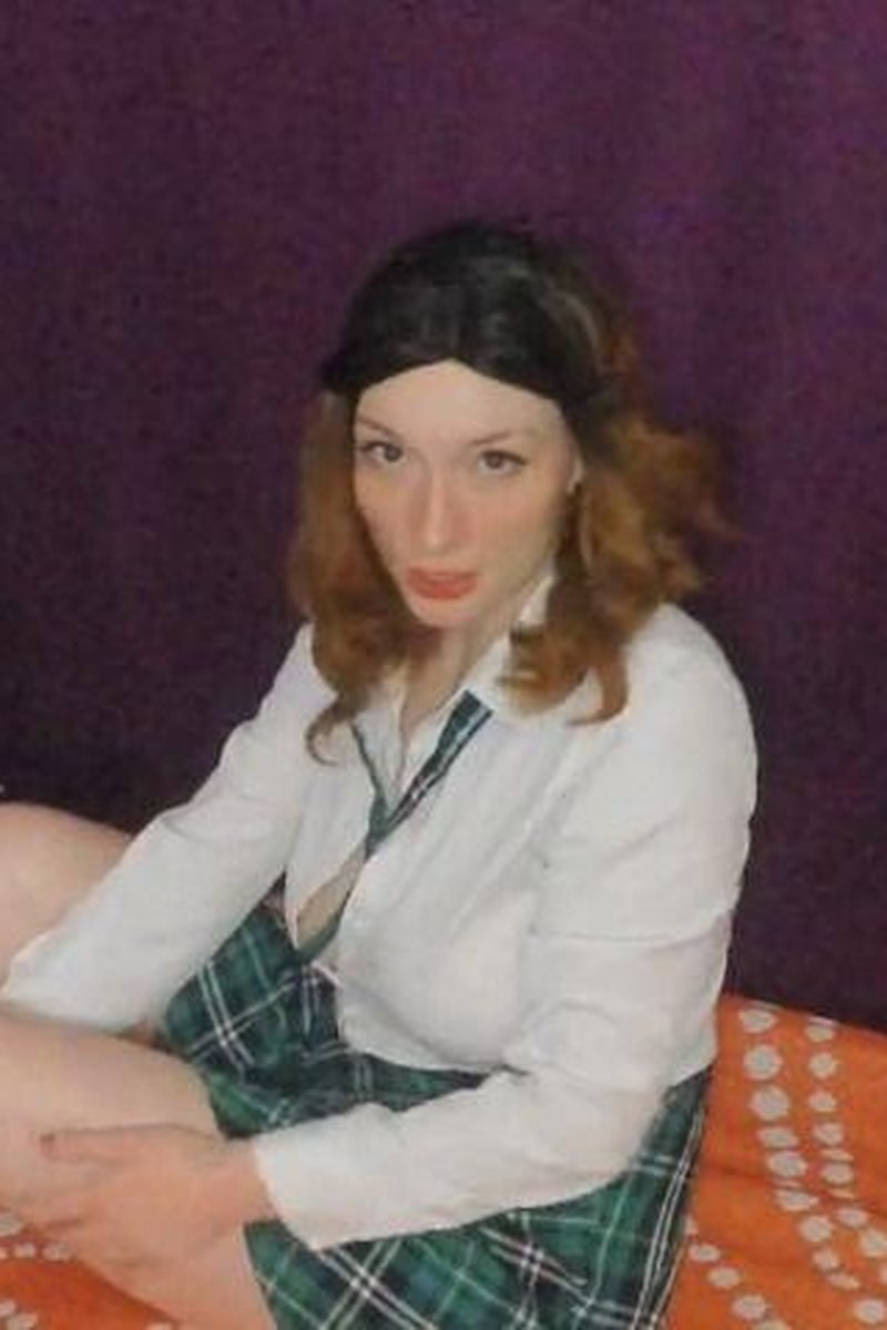 Bratty Sub Restrained - Screenshot 1 of 4 - Bitch