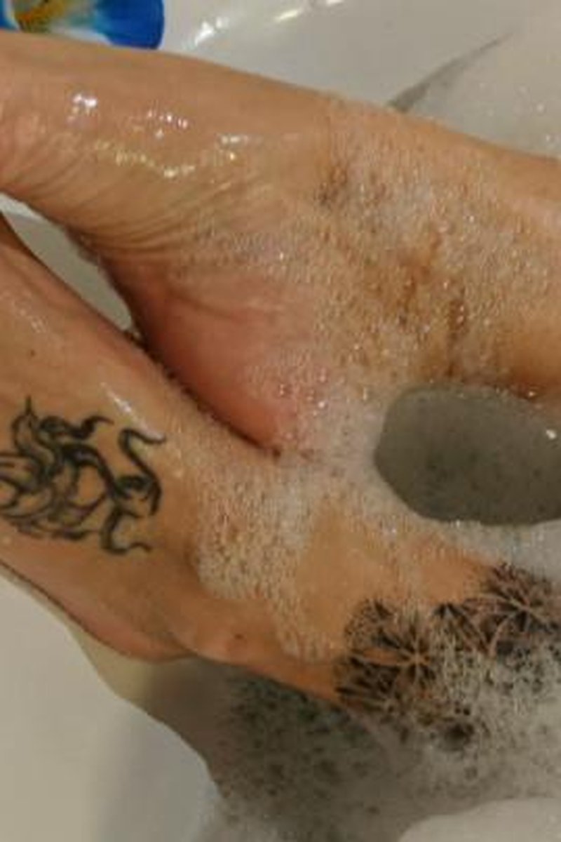 Bubble Temptation - Screenshot 1 of 4 - Bathroom